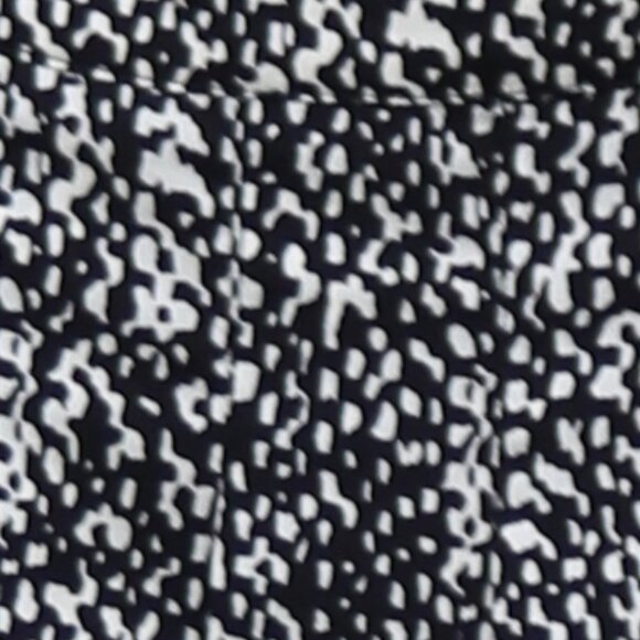 Talbots Black & White Abstract Print Poly Full A-Line Lined Slirt Sz 10 - Picture 2 of 5